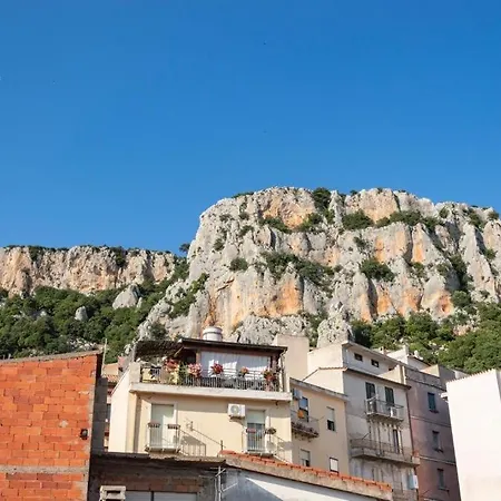 Via Mentana Guest house Baunei