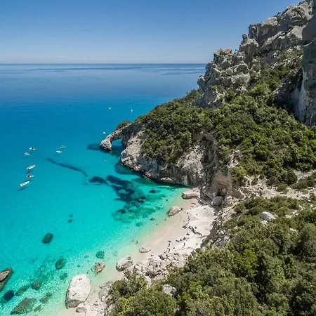 Hotell Via Mentana Baunei